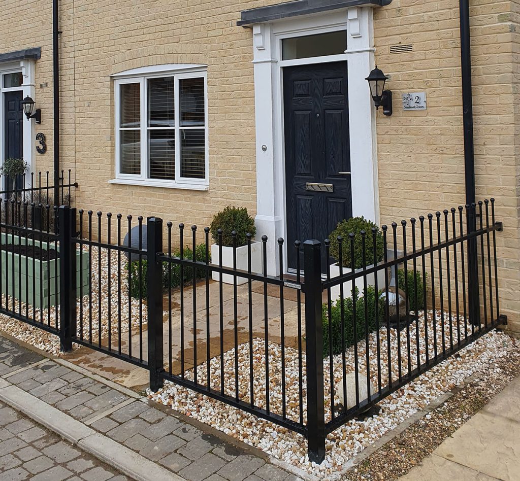 Brown Metal Garden Railing with Flat Tops | ColourFence