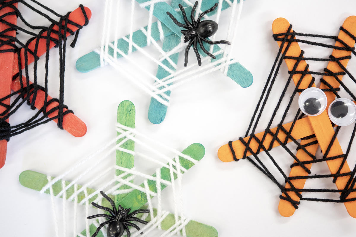 Make your own Wooden Webs for Halloween!