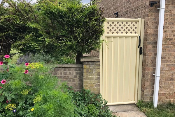 How to install fencing for garden
